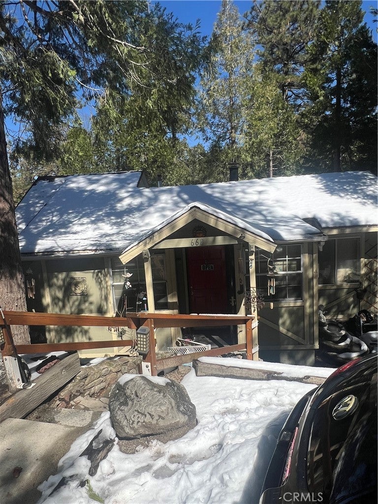 Listing photo for 668 Knoll Drive, Crestline, CA, Cabin home for sale