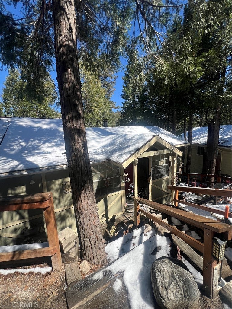 Listing photo for 668 Knoll Drive, Crestline, CA, Cabin home for sale