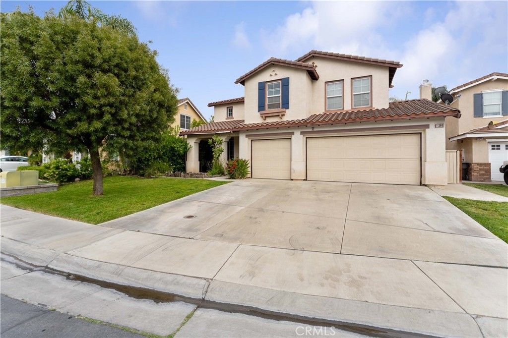 11390 Parkfield Court, Riverside