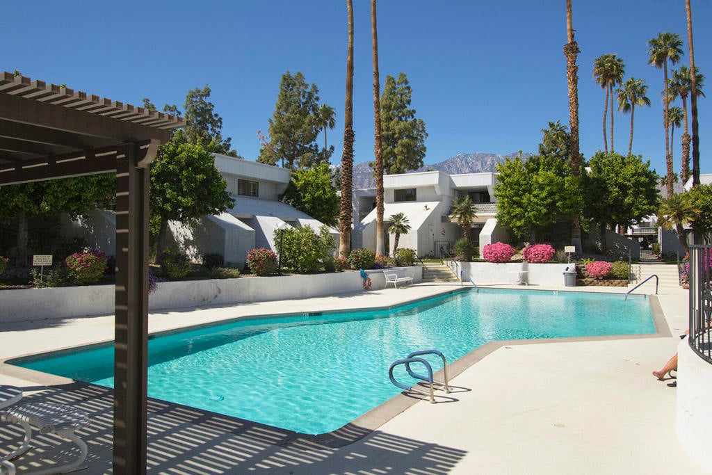 5301 Waverly Drive # 222, Palm Springs