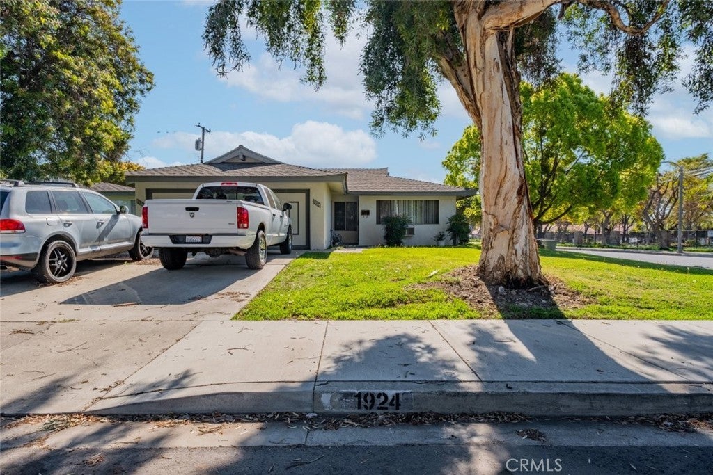 Photo of Listing #SR25061586