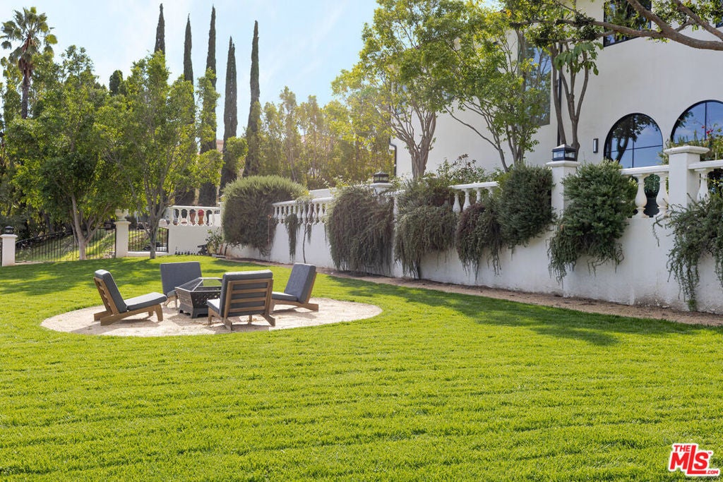 Photo of Listing #25512741