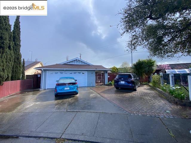 Photo of Listing #41090595