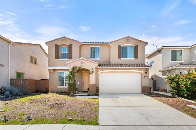 34293 Bloomington Drive, Murrieta