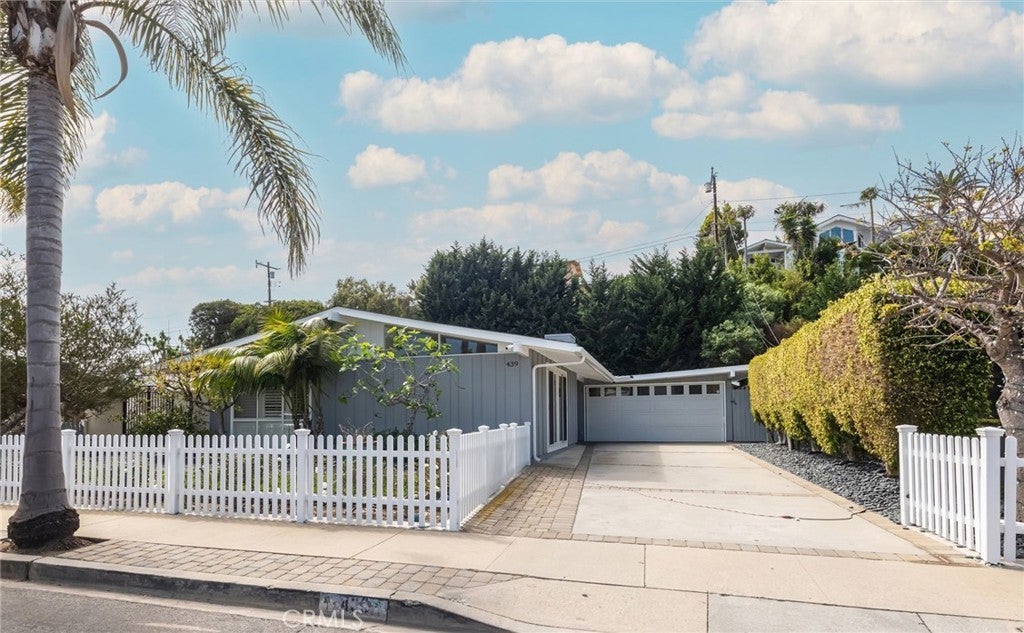 439 S Prospect Avenue