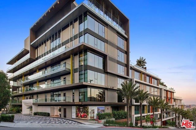 8420 W Sunset Boulevard # 307, West Hollywood