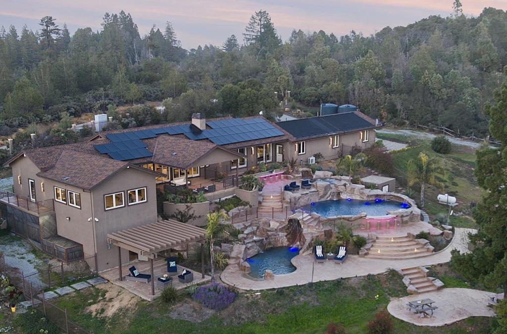 Photo of Listing #ML81999338