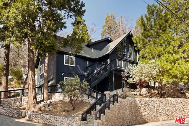 320 Pioneer Road, Lake Arrowhead