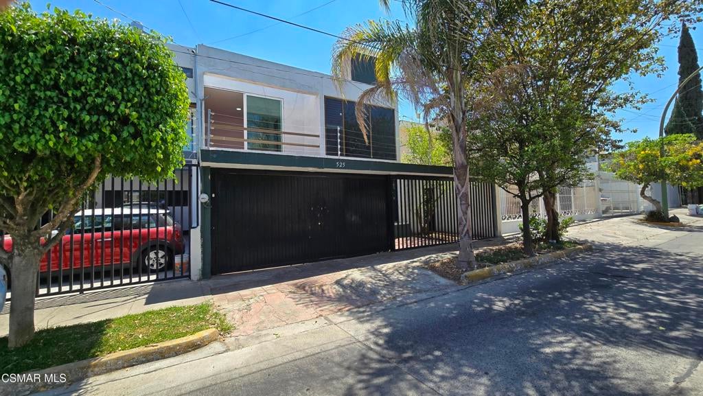 Photo of Listing #225001582