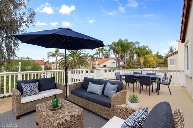 32865 Naples Court, Temecula