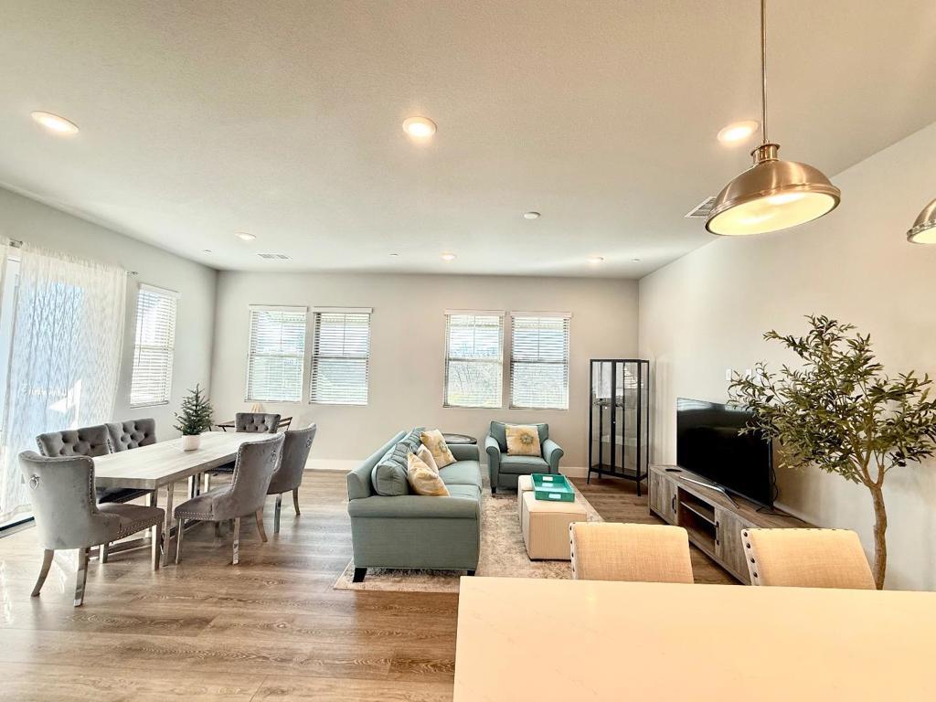 Photo of Listing #ML82001124