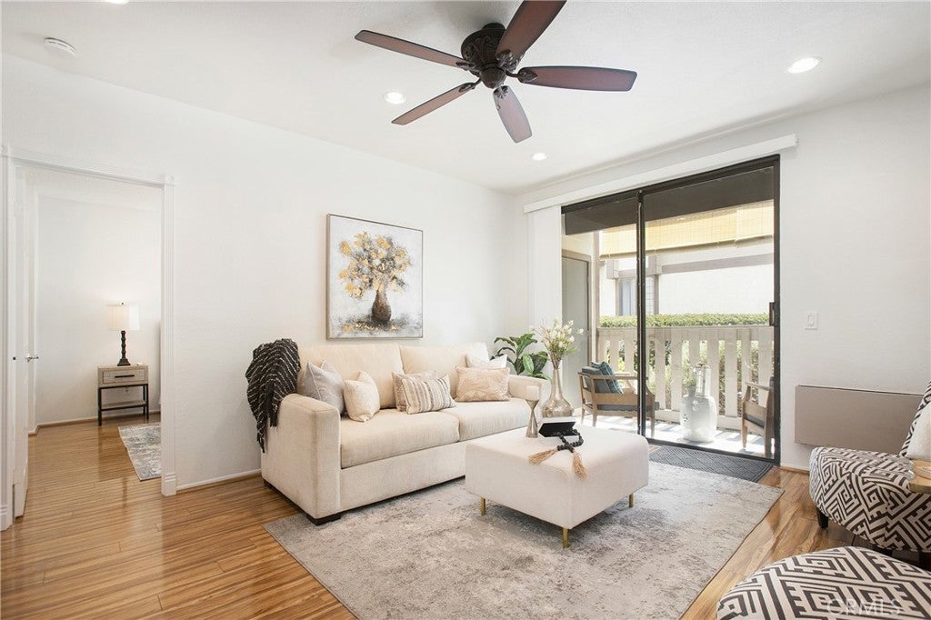 Photo of Listing #OC25073476