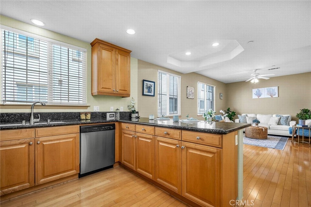 Photo of Listing #SB25066930