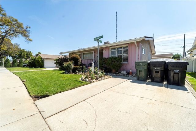 217 Dochan Circle, Montebello