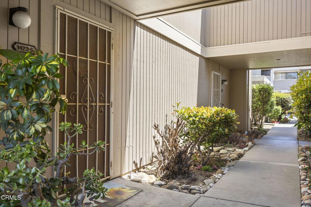 Photo of Listing #V1-29185
