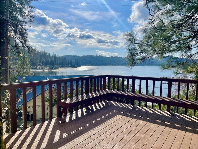 39121 Lake Drive, Bass Lake