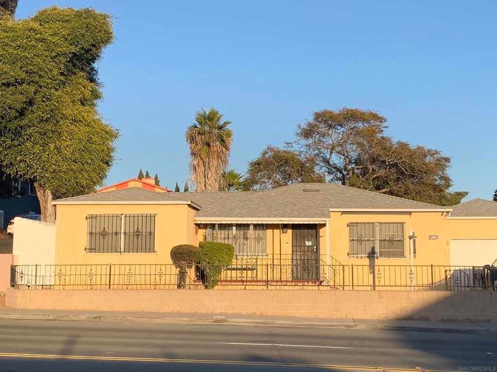 1385 Fourth Avenue, Chula Vista