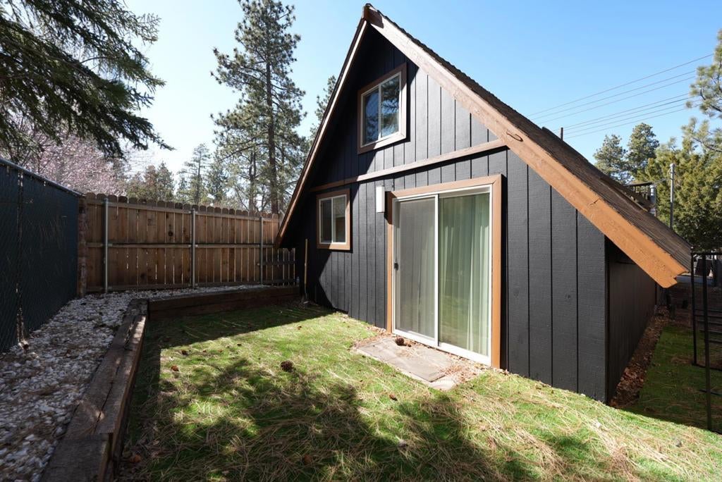Listing photo for 118 W Sherwood Blvd, Big Bear City, CA, Cabin home for sale