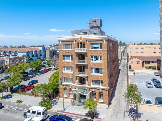 325 W 3rd Street # 210, Long Beach