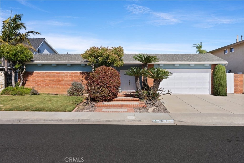 Photo of Listing #SB25085720
