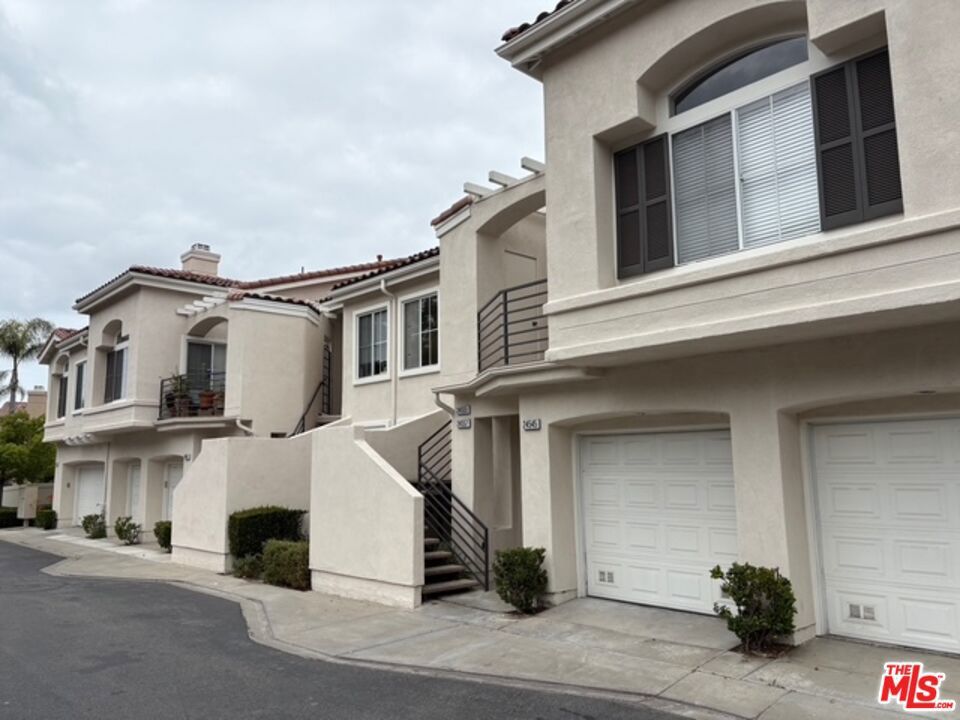 Photo of Listing #25523591