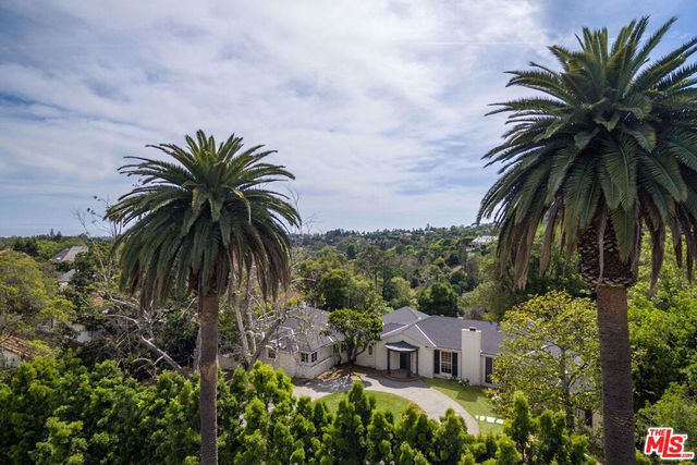 7 Oakmont Drive, Los Angeles