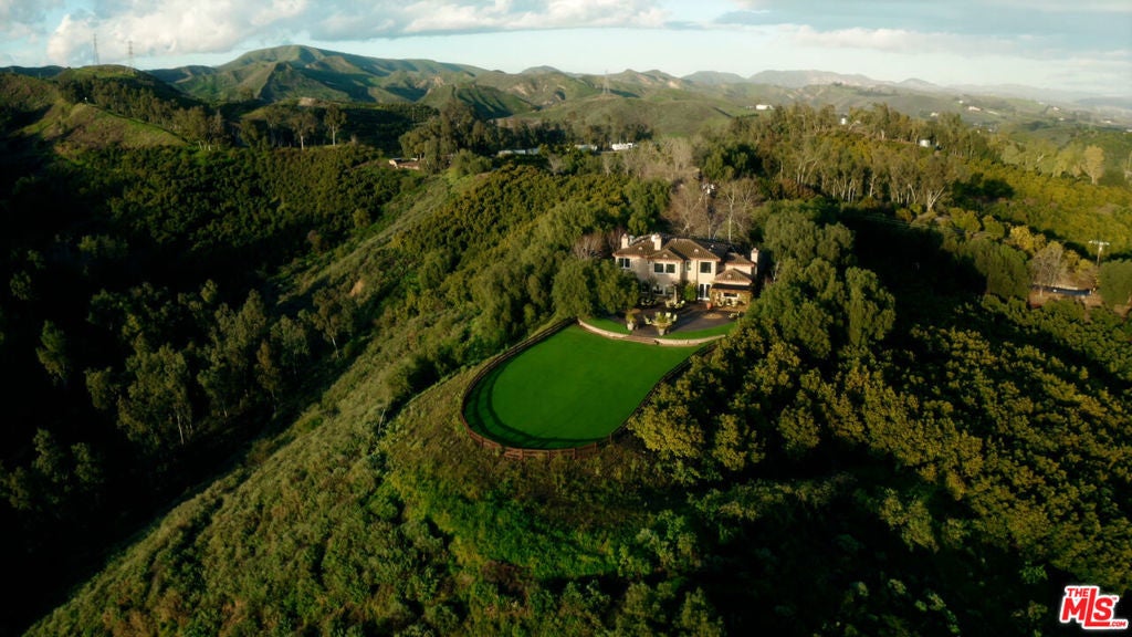 Photo of Listing #25527961