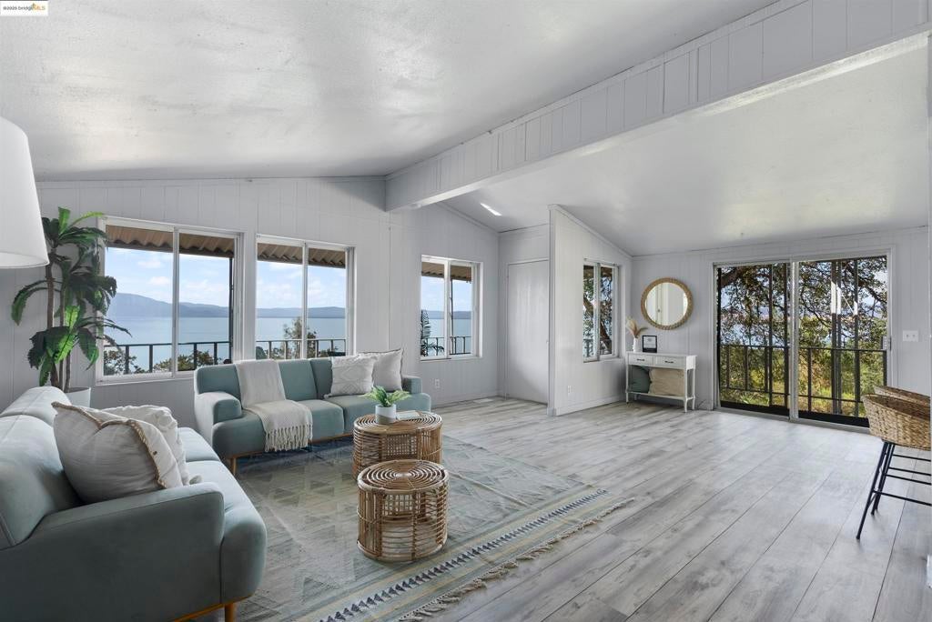 Photo of Listing #41094240