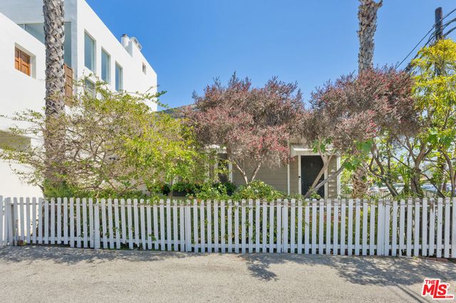 137 Strand Street, Santa Monica