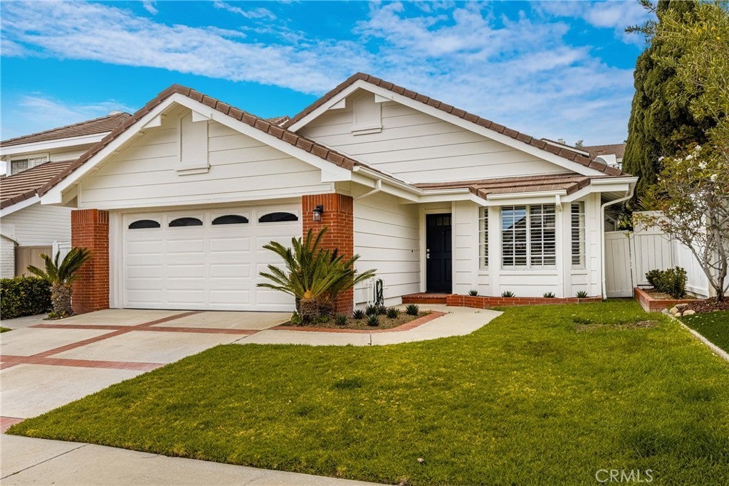 Photo of Listing #OC25090000