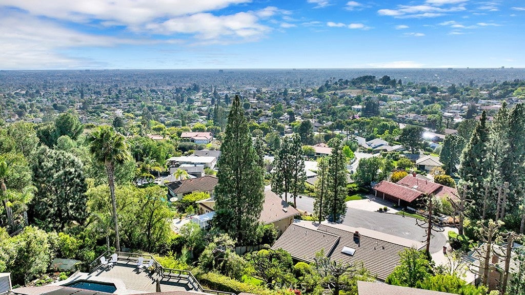 Photo of Listing #OC25091905