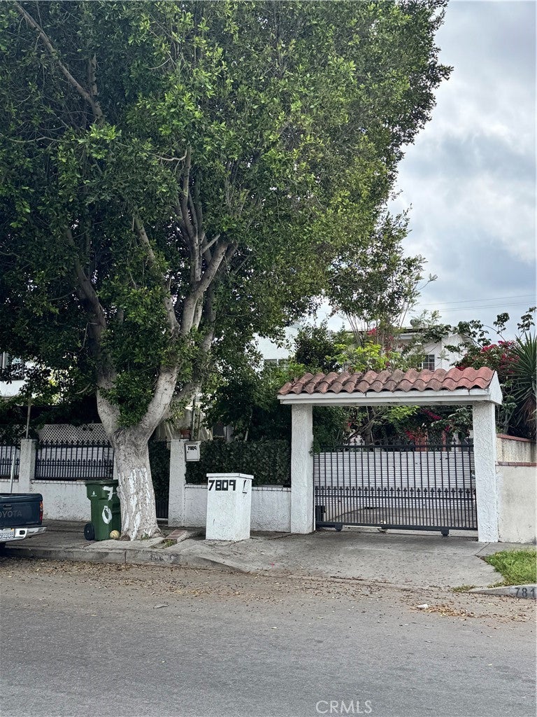 Photo of Listing #SR25087902