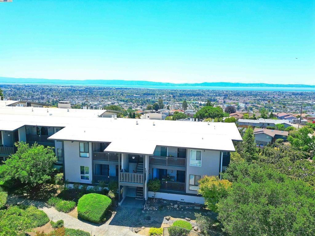 Photo of Listing #41095177