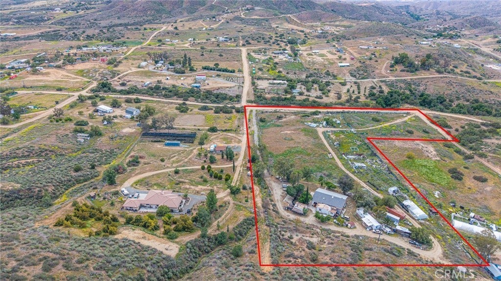 Photo of Listing #IV25095582