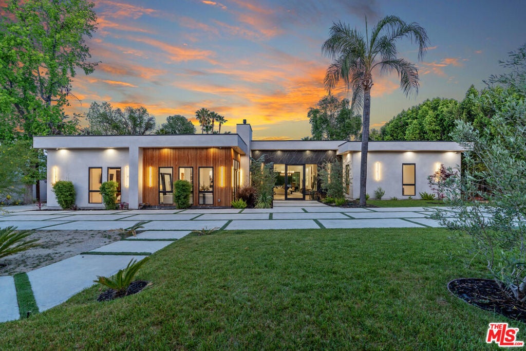 Photo of Listing #25532241