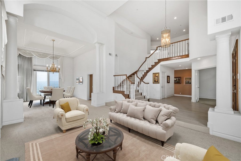 Photo of Listing #SR25082831