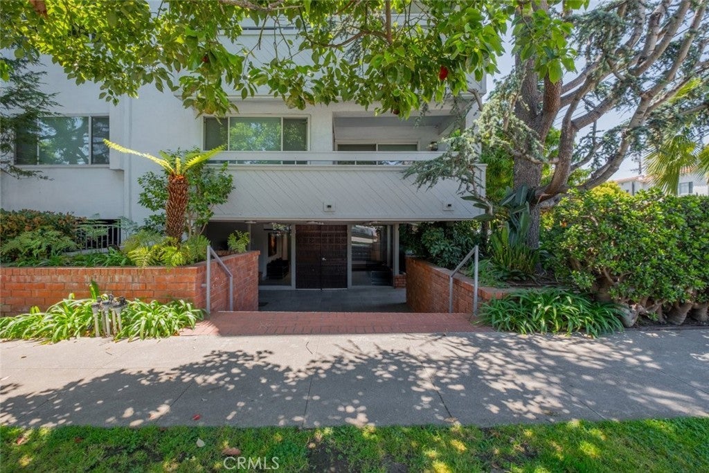 Photo of Listing #SR25095370