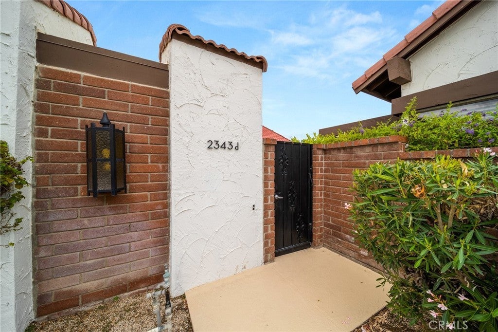 Photo of Listing #DW25096192