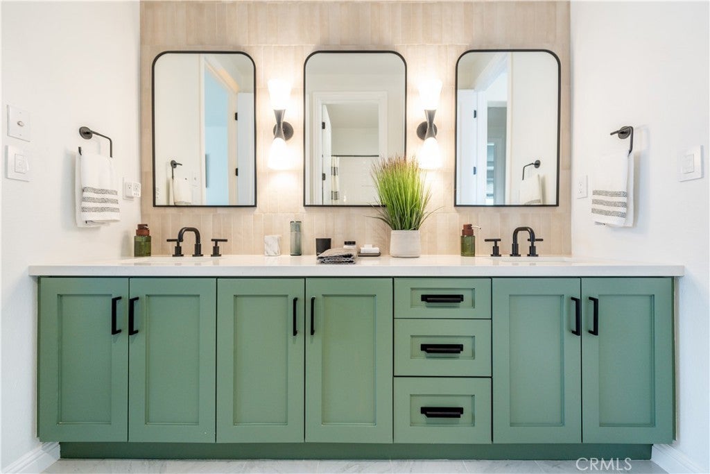 Photo of Listing #OC25094517