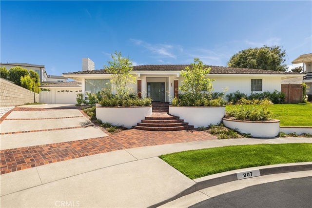 807 Aldebaran Circle, Newport Beach