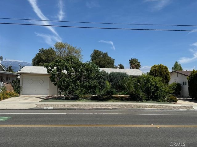 840 S Gilbert St, Hemet