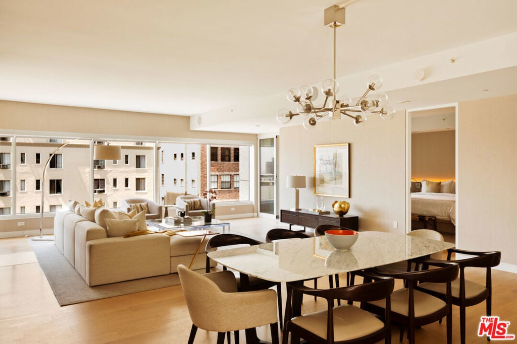 Photo of Listing #25535105