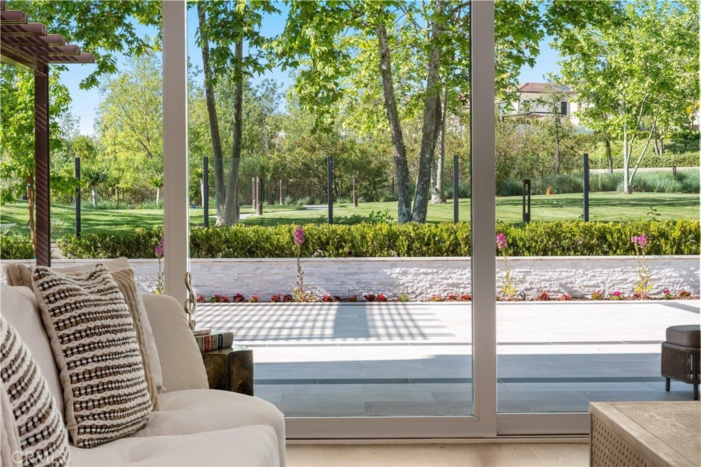 Photo of Listing #OC25098693