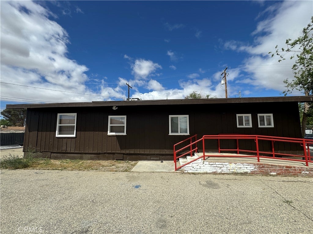 1830 Locust Street, Rosamond