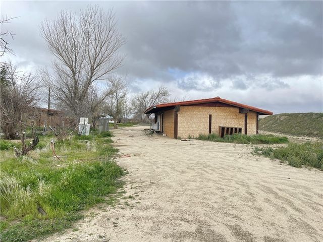 15981 Gaskell Road, Rosamond