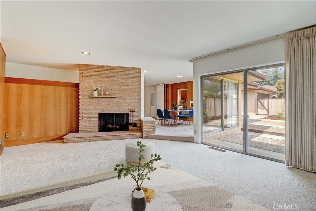 Photo of Listing #PW25096056