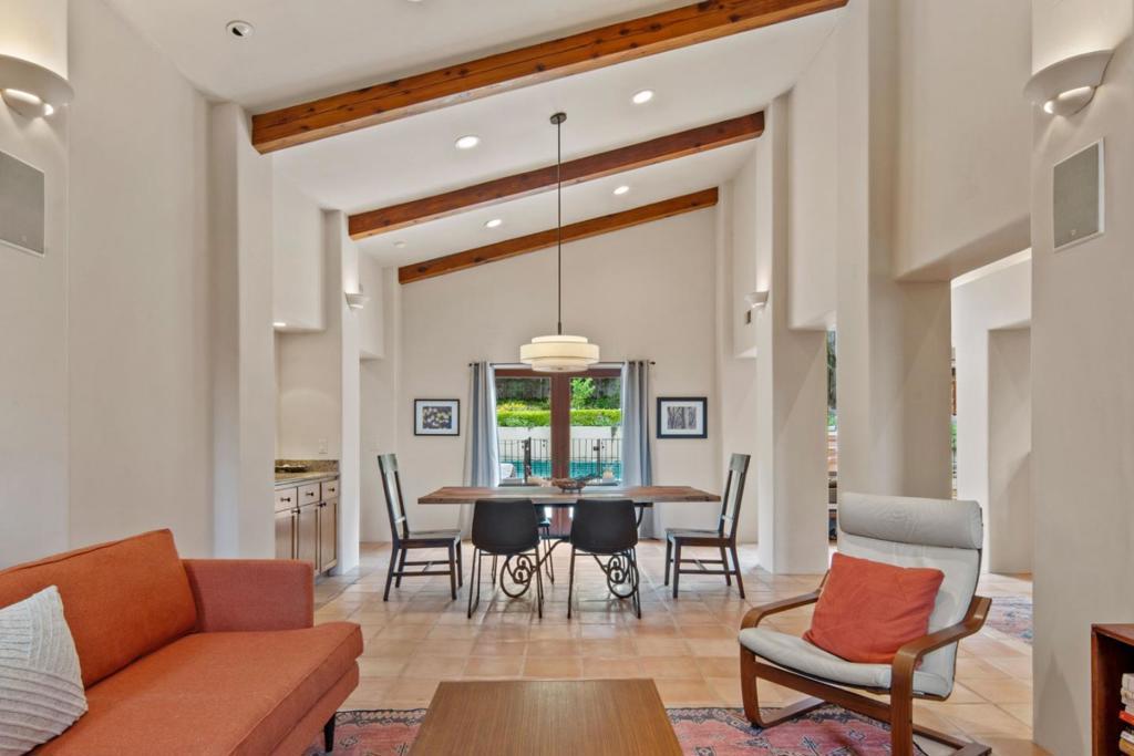 Photo of Listing #ML82003758