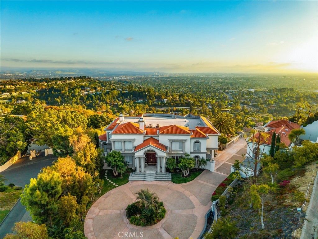 10219 Sunrise Lane, North Tustin