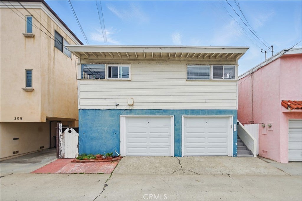 211 Crest Drive