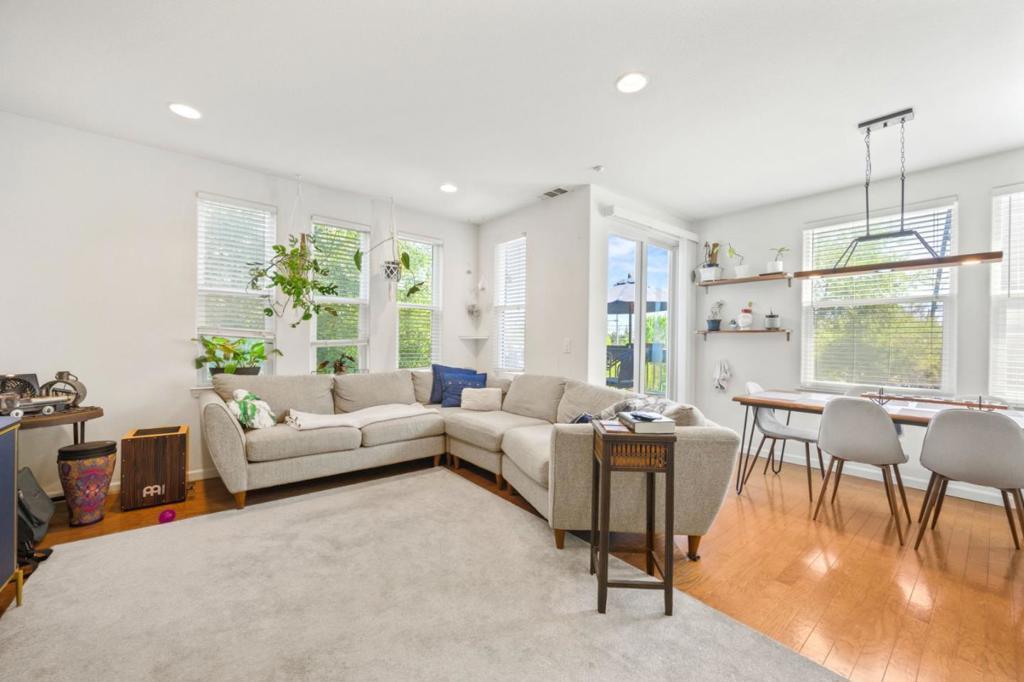 Photo of Listing #ML82006139